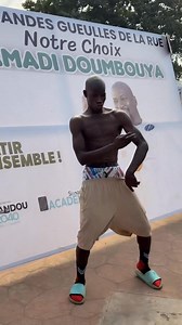 Grande Gueule de la rue de Guinée notre choix Président Mamadi Doumbouya Ont vous invite pour venez regarder notre bureau ￼de compagne | Bille Kha Pobom