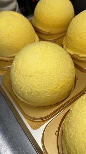 週に一度しか味わえないふわっふわのドームケーキ エンジェルフロマージュ 1209円 ふんわりドーム型が可愛い天使のチーズ ケーキの しゅわっと溶ける軽やかな口どけに、濃厚チーズの風味とやさしい甘さが絶妙 ⚠️販売日垂井本店：木曜日 🍚店名: グルマンヴィタル 住所: 岐阜県不破郡垂井町宮代441 最寄駅: 垂井駅から徒歩5分 営業時間:8:00〜19:00 定休日：火曜日 #岐阜グルメ#Japanesefood#tiktokfood