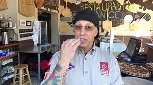 Hot or cold pizza? Shall we have a conversation? Chef Billy Manzo shares more. 🍕🍕 | Federal Hill Pizza