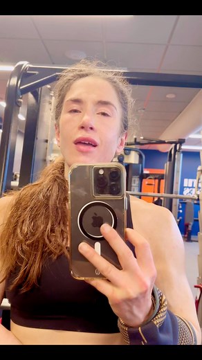 Where do I get all creative power? Oh it’s easy! Just look at your feed and you get spoon fed with inspiration for my content! 🤣😇 #motivation #inspiration #contentcreator | Pauline Nordin