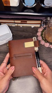 ✨ Elevate your journaling game with a mini printer! Print photos, stickers, and notes on the go and make every page uniquely yours. Perfect for all the #JournalLovers and #PlannerAddicts out there!  Model: HPRT S1 Credit by IG: danicainpages #miniprinter #journaling #journal #planner | Hanin | Facebook