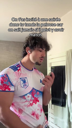 Tondre la pelouse avant une soirée : pourquoi et comment vite le faire
