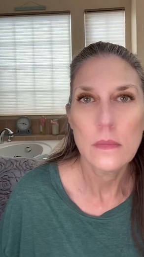 Hold off the injections!! This has an instant Plumping Effect: This lip plumper gloss provides instant and intense plumping, giving your lips a fuller and more voluminous appearance.Creamy Formula that Smooths and Hydrates: Not only does this creamy formula plump your lips, but it also smooths and hydrates them. This lip gloss plumping nourishes and moisturizes, leaving your lips soft and supple.Captivating Power of a Flawless and Glossy Finish: Embrace the captivating power of a flawless, gloss