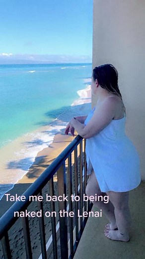 Naked on Kahana Beach, Maui Hawaii - A Summer Paradise