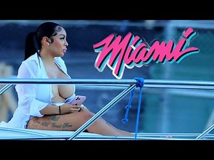 Bikini FAIL?! THOSE ARE HUGE 🥥 | Boat Zone