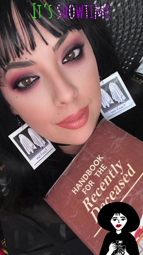 4.2K views | Cosplaying as Lydia Deetz while actually photographing and filming my local libraries comic con event. I had so much fun creating this look. 懶 #lydiadeetzcosplay #lydiadeetz #beetlejuicetiktok #bettlejuice_fanpage | Be Glamorous By Lindsay | Facebook