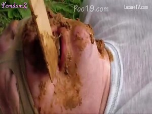 Poo19 shit dog for 5 girls