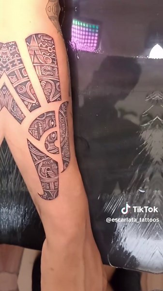 Calendario Aguila azteca #aguila #aguilatattoo #tatuajeaguila #blacktattoo #blackandgray #blackandgreytattoos #puntillismotattoo #puntillismo #calendario #calendarioazteca #azteca #mexica #aztecas #tatuajeprehispanico #tatuadoresmexicanos #mexicanstyle #mexican #estilomexicano #AtizapanDeZaragoza #atizapan