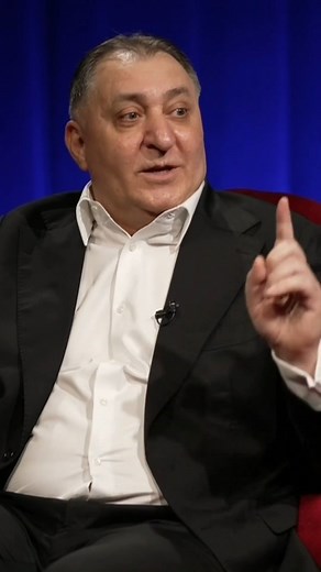 68K views · 1.1K reactions | In Oglinda - Vali Vijelie investeste si acum in imobiliare! | Kfetele.ro | Facebook