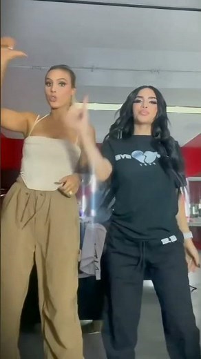 Hot Girl Flashing Boobs🍑🧐| Tits Show 🦡🤤| Ass Jumping| 2023