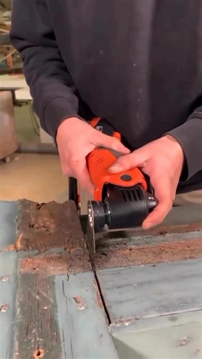 FEIN MULTIMASTER - den perfekte partneren for renoveringsarbeid Vår originale #FEINSAG og store utvalg av tilbehør gjør jobben enklere og raskere. Finn det du trenger her: https://brnw.ch/21wSBRb #multimaster #feinmultimaster #renovering #resterureing #oppussing #diy #trearbeid | Fein | Facebook