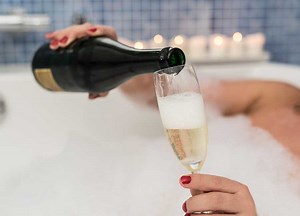 2021's Big Beauty Trends Include Self-Care Treats And Long Baths