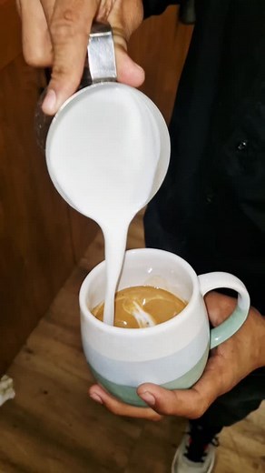 Try This latte art coffee. #barista #proffesional #trending #viral | Bhati Suraj