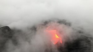 In the lite rain the steam will dissipate near the lava🤯 #epic #lava #kilauea #volcano #bigisland #hawaii #hawaiivolcanoesnationalpark #flashback #epiclava | EpicLava