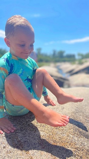 ️ Llevá tu traje de baño que tanto te gusta con un 10% off y acumulá 15% extra pagando con transferencia bancaria Cupón de descuento: PLAYA10 Válido para categoría pileta y playa  www.carcajadachicos.com.ar #mallasnaranjo #uv50 #uv50bebe #uv50naranjo #mallasuv50bebe #ropabebe | Carcajada | Facebook