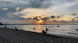 1.9K views · 26 reactions | Hermoso atardecer  朗 Tela, Atlantida | Talento Garifuna | Facebook