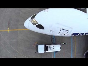 ANA ボーイング 787-8初号機「JA801A」のドローン「AS-MC-02P」空撮映像