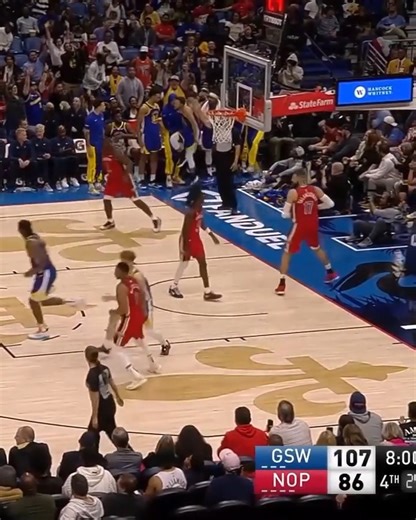 Steph Curry dropped 42 points against the Pelicans! 🤯 | NBA World