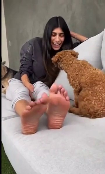 Mia khalifa feet