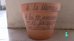 En la exposición ‘Silencios de tiempos’ la artista Concha Jerez muestra sus trabajos sobre la censura y la autocensura, la memoria y el feminismo. Disfruta de este y más contenidos en: https://www.rtve.es/play/videos/la-aventura-del-saber/ La 2 de TVE Archivo Concha Jerez Junta de Andalucía Ayuntamiento de Sevilla Ministerio de Cultura #pintura #escultura #arte #art #performance #bellasartes #exposicion #exposiciones #galeriadearte #artista #artgallery #mujer #mujeres #censura #autocensura #libe