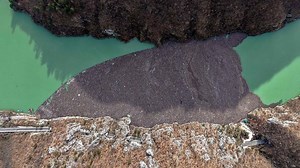 Floating Garbage: ലോകത്തിലെ ഏറ്റവും വലിയ മാലിന്യക്കൂമ്പാരം; മൂന്ന് രാജ്യങ്ങൾക്ക് ഭീഷണി