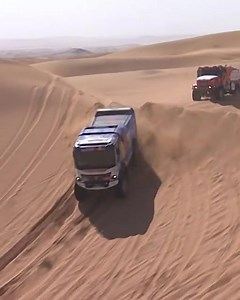 Un poco de acción de los camiones desde el aire 🚁 Video © ASO Vive lo mejor del #Dakar2022 en @somosdakar y somosdakar.com | Somos Dakar