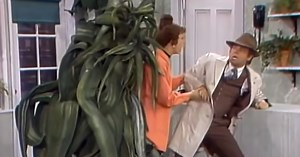 Carol Burnett’s ‘Green Thumb’ skit is the greatest of all comedy cut-ups!