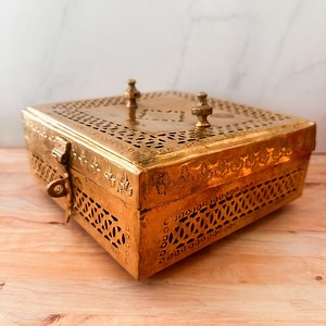 Large Vintage Brass Betel Nut Box – Jali Cutwork, Engraved Leaf Decor - Etsy