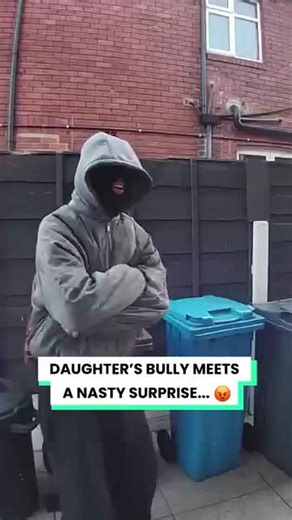 Daughter's bully meets a nasty surprise