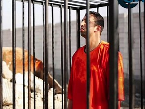 Purported IS video shows Jordan pilot being 'burned alive'