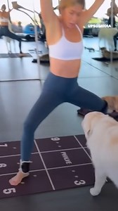 17K views · 172 reactions | Jennifer Aniston is interrupted by her dogs during her exhausting workout. The 55 year old woman is a mother of three puppies: Clyde, Sophie and Lord Chesterfield. | The Kiwi | Facebook