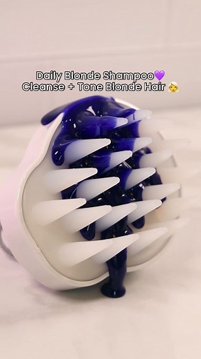 Maintain the vibrancy of your blonde, lightened or silver hair with our Daily Purple Shampoo! 💜🫧 Infused with Citrus, Jasmine, and Coconut Milk, this shampoo gently cleanses, neutralizes brassy tones, and protects against damage, leaving hair soft, smooth, and glossy. Sulfate-free, vegan, and cruelty-free. 🌿 Shop now at colorproofhair.com | Colorproof Haircare