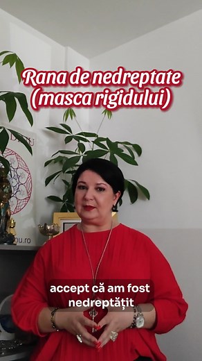 7.4K views · 260 reactions | Dragilor, astăzi vorbim desore rana de nedreptate, cu masca rigidului. Aceasta este ultima dintre Cele 5 răni care ne împiedică să fim noi înșine. Voi cand v-ați simțit ultima oară nedredptățiți? #CuUsurintaSiFaraEfort #LauraDinu #ClarityAcademy #CentrulRadial #cele5rani #nedreptate #rigid | lauradinu.ro | Facebook