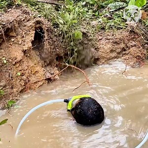 Mining gold from a tropical river | Awesome