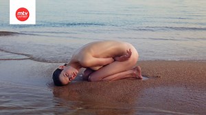 Kate Moss ja muut kaunottaret upeassa Pirelli-kalenterissa – katso