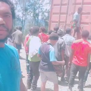 Ol liklik sotii Chalangim PNG Gov. | Revelyn Wehreh