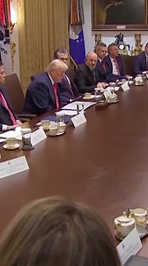 🔴En una entrevista, Donald Trump aseguró que Nicolás Maduro estaría siendo trasladado en un buque perteneciente a Estados Unidos y que posteriormente sería llevado vía aérea a EEUU. | Mega Deportes