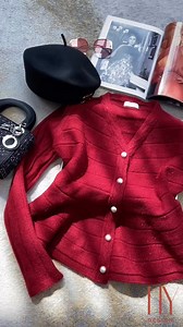 Test chất liệu chiếc áo len hot hit tại HY Design! | H.Y Design