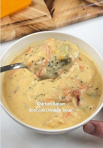 Creamy Slow Cooker Chicken Bacon Broccoli Cheddar Soup