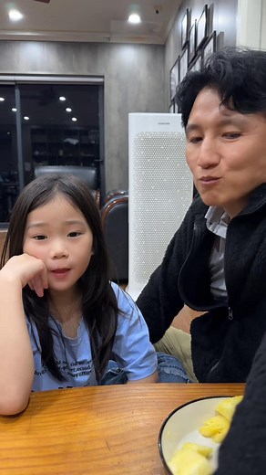 667K views · 20K reactions | Phiên dịch cho Mẹ #yeotaehui #xuhuongfb #yeolisa #viethan #kpop #Lisa #troll #giadinhvuive #giaitri #giadinh | Yeo Lisa | Facebook