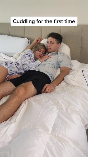 She knew what she was doing with that leg move 🤣 #reels #cuddling #couplecomedy #relatable #hot #firsttime | Mariah and Bill