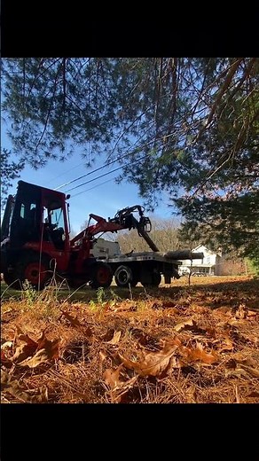 ‪@TLCTREE‬ LOADING LOG W/ A KUBOTA R430 - VALBY SSGR50 GRAPLE. ON F600 #TLCTREEPIKECO
