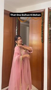 430K views · 2.6K reactions | Bridal room ki security guard aur Shaadi ka CEO ke glow ka raaz .... Glow & Lovely ki Glass Bright Ultra Light Gel Creme with Hyaluronic Serum and Niacinamide to give you deep hydration along with an inside-out glow! #Ad #GlowAndLovely #LightSeBright #GlassBright #glowup #funnyreels | Kajal Chauhan | Facebook