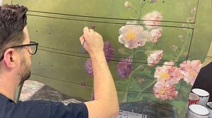 🌸🎨 It's that time of year again when the garden is beginning to bloom! 🌼🌷🌺 I'm so excited to share my process of handpainting using Annie Sloan Chalk paint. 🎨✨ Annie Sloan Chalk paint is not only easy to use but also gives a beautiful, vintage look to any piece of furniture or decor. With its smooth finish and wide range of colors, it's perfect for adding a touch of charm to your home. I love how this paint allows me to get creative and bring new life to old furniture pieces. Whether it's 