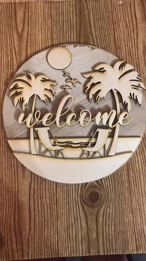 "Welcome Beach Scene" Craft Project #woodkits #kits #crafts #crafting #glowforgecreations #glowforge #cricutcreations #cricutmade #homedecor #wood #woodsigns #signs #diy #diycrafts #diyhomedecor #T2T #thoughtstotreasures #vinyl | Thoughts to Treasures