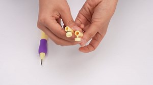 Embroidery Needle Punch Kit Tool, with 3 Sizes Needle Pen for DIY Craft (Yellow + Green)