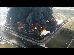 Massive blaze breaks out at Indonesian oil refinery | AFP