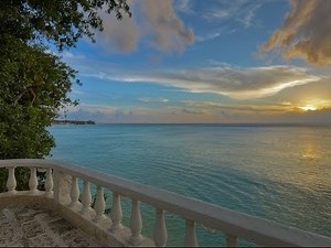Top Luxury Beachfront Villas at Barbados For Rent or Purchase