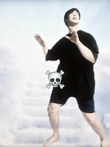 when the girlfriend plays with her boyfriend's belly fat and he decides to play too | SG