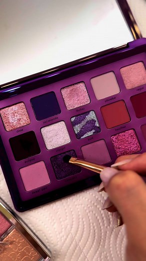 #beautifuleyes #superwoman #purple #splendor Andreea-Loredana Muntean | Muntean Narcisa